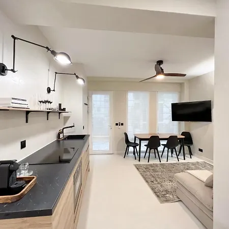 Superb Palais Royal Louvre Museum Free Netflix *