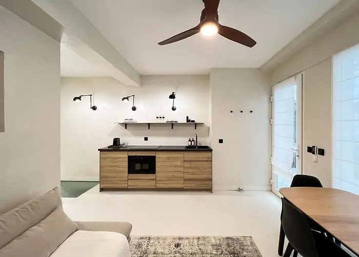Superb Palais Royal Louvre Museum Free Netflix Apartment