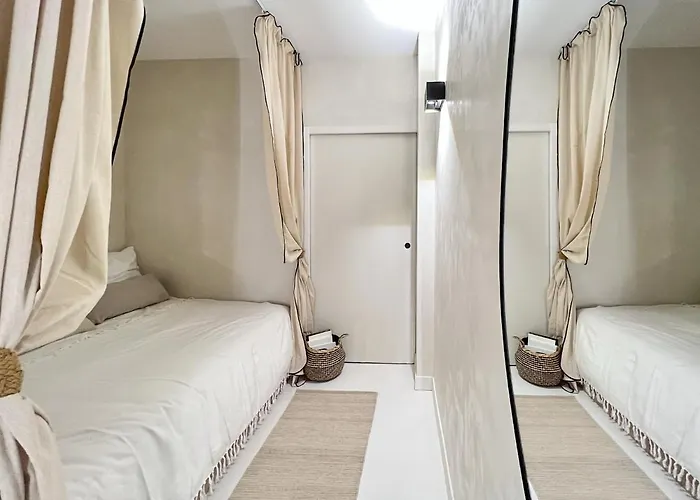 Superb Palais Royal Louvre Museum Free Netflix Apartment